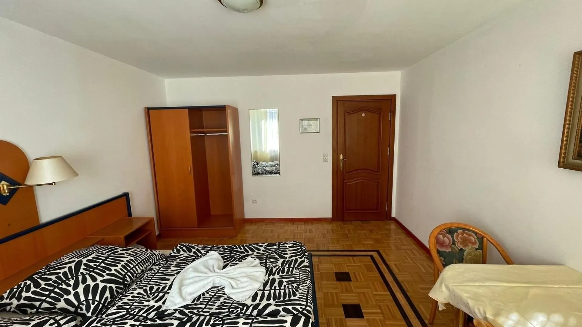 דירה נירנברג Pension Doppelbett Zimmer 12 גרמניה